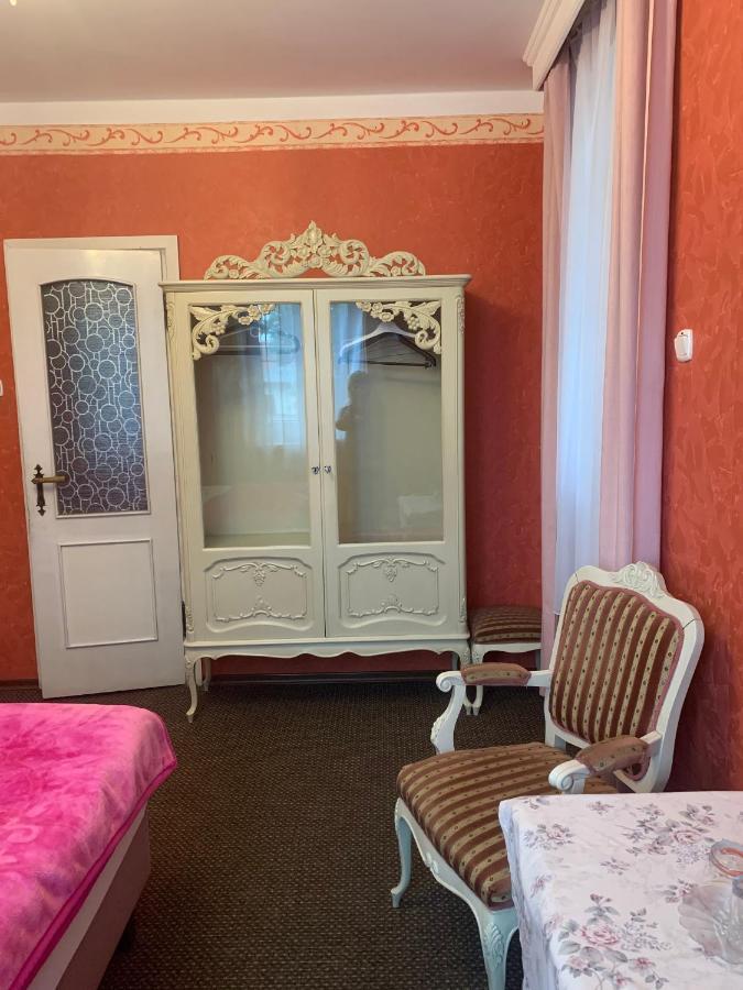 Hotelik Хелмно Экстерьер фото